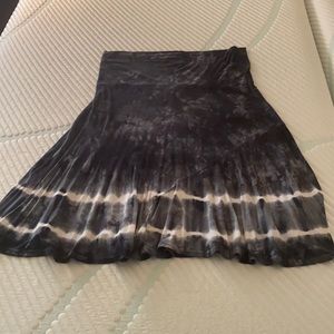 Beautiful tie-die skirt/yoga skirt
